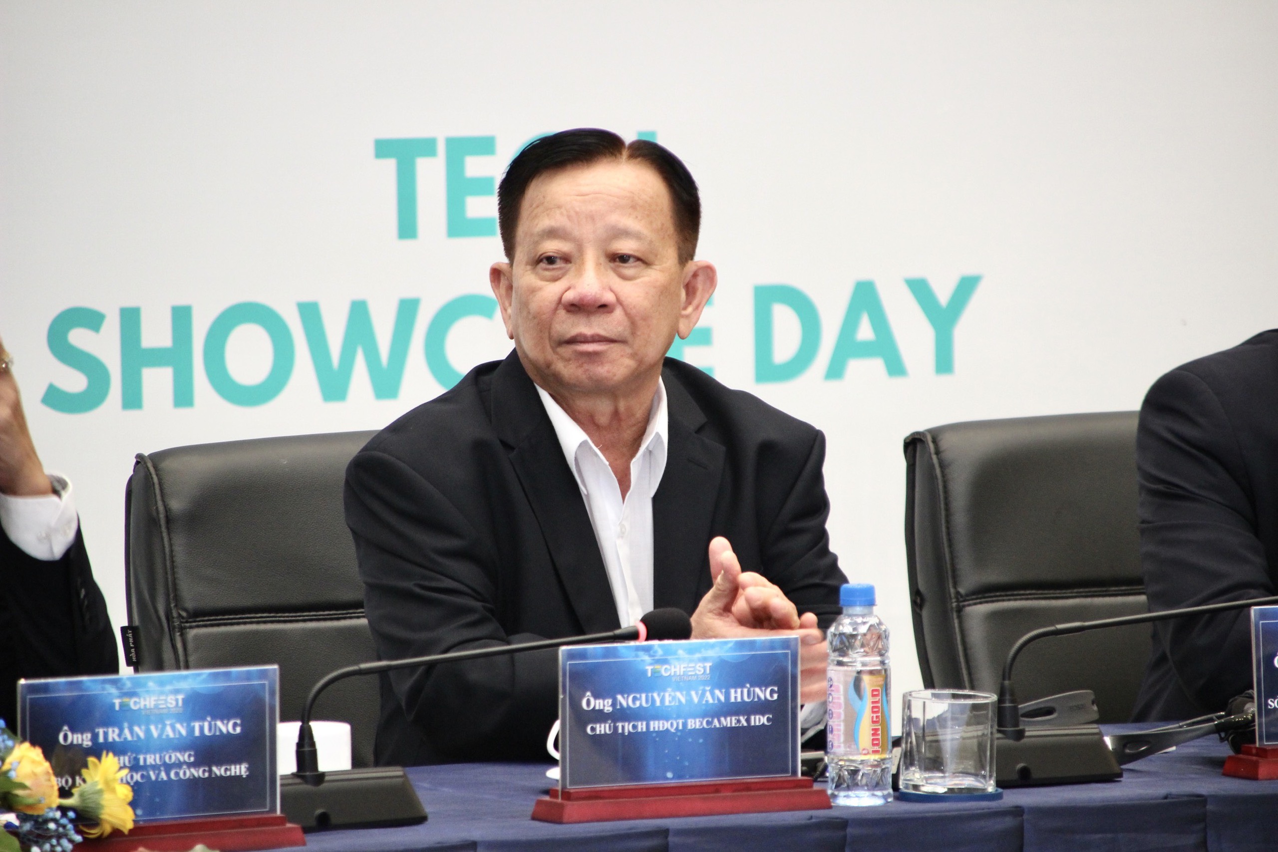 Đồng chí Nguyễn Văn Hùng - Chủ tịch HĐQT TCT Becamex IDC tại hội thảo.